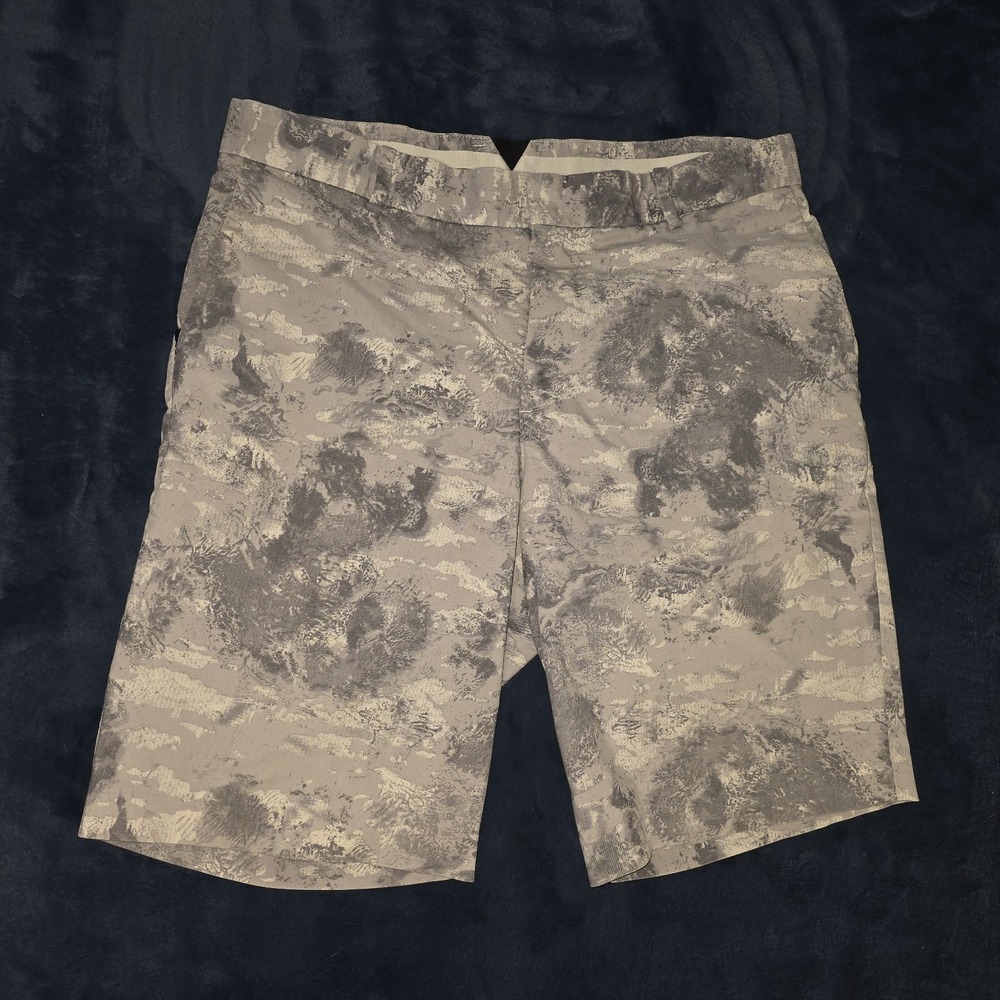 Nike Golf Modern Fit Dri‎ Fit Shorts Mens Size 32 Gray White Camo 10" Inseam